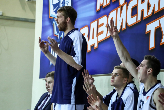 Параза ў авертайме