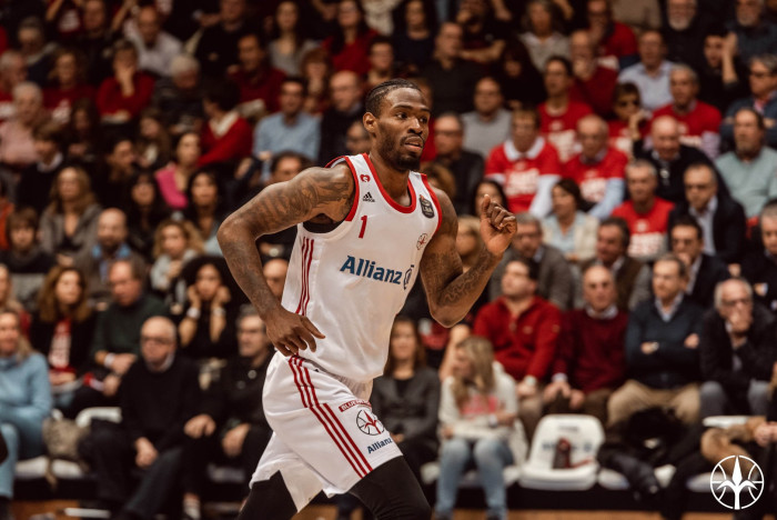 Сустракайце Дэрэк Вінсэнт Кук!