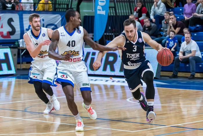 Не выстаялі ў матчы з «Калевам»