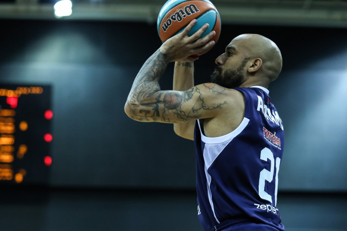 Джамар Абрамс пакідае Мінск