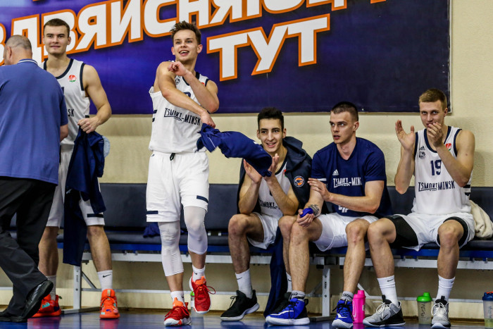 Резервные "Цмокi" возвращается с победой