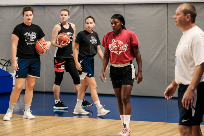 Дзяўчыны рыхтуюцца да сезона