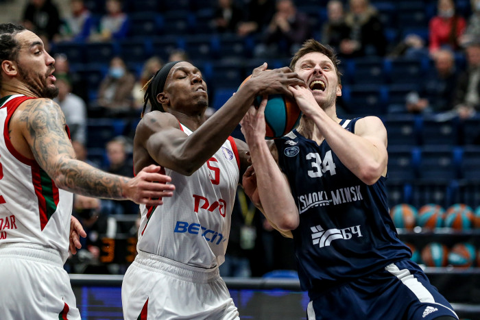 «Лакаматыў» забірае перамогу з сабой