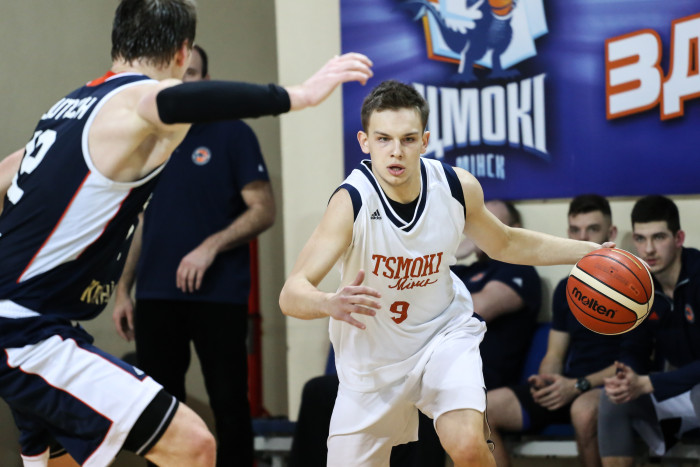 Резерв одержал победу в локальном дерби