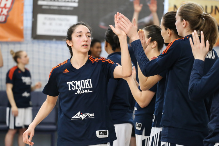 Кантрольныя матчы ў дзяўчын