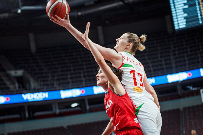 Беларусь саступае Польшчы