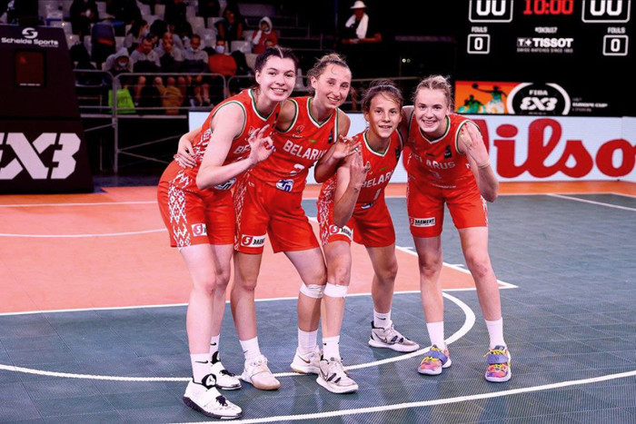 Полина Верабей в составе женской сборной Беларуси U-17 завоевала бронзовые медали Кубка Европы 3х3
