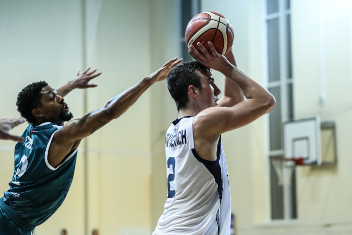 Рэзерв саступае аднаму з лідэраў