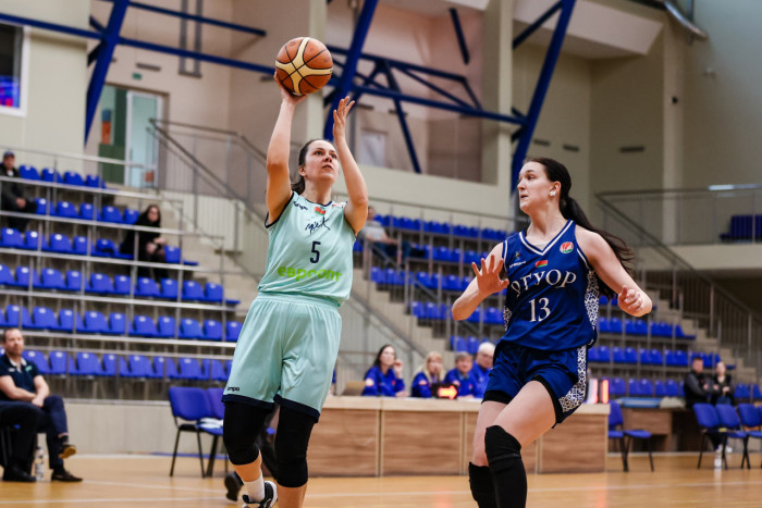 Команда Андрея Вавлева одерживает победу в первой игре полуфинала 65