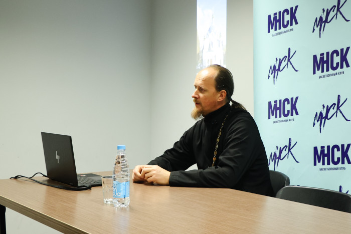 Встреча коллектива с Отцом Родионом