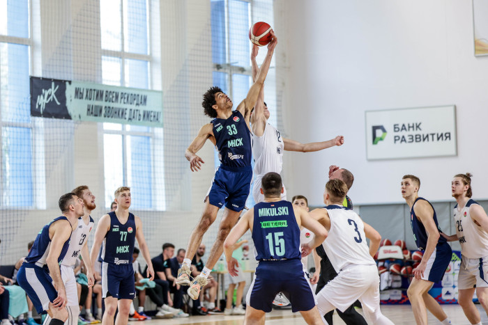 Мужская команда “МИНСК” выходит в полуфинал чемпионата