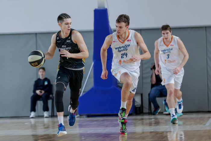 “РПФ-Университет спорта” добывают путевку в финал