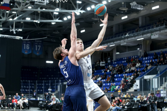 Завтра в Минске играем с “Пари НН”