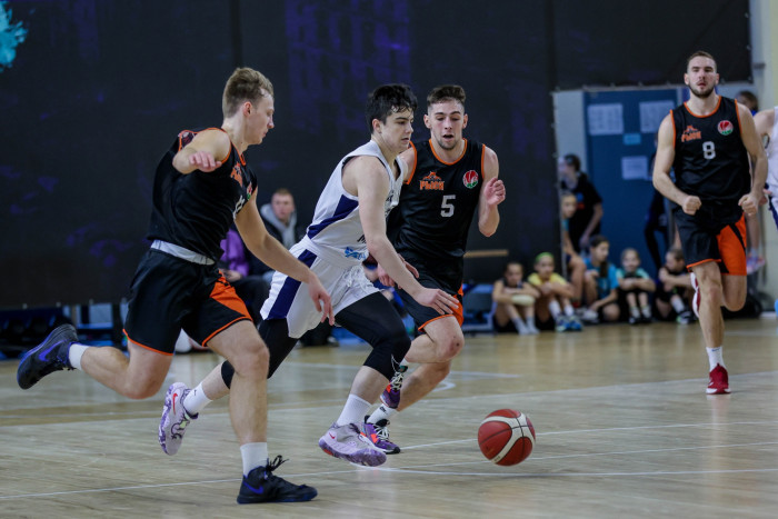 Побеждаем “Гомельских Рысей”