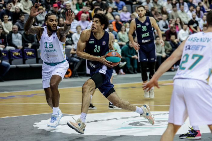 “МИНСК” отправляется на игру в Астану