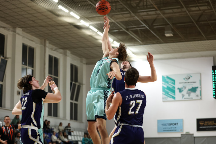 В упорном противостоянии победу одерживает “ГУТиД”