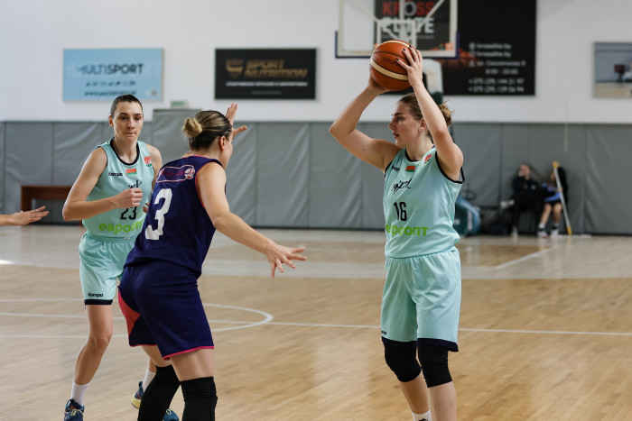 Еще одна победа в копилку женской команды