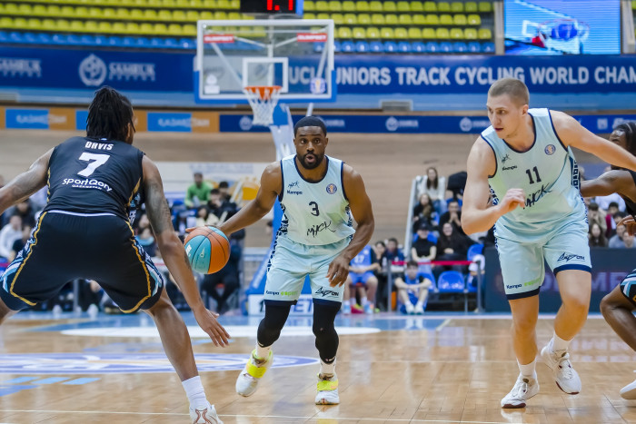 В непростой концовке уступаем “Астане”