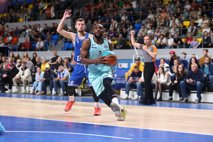 В достойной борьбе уступаем “Енисею”