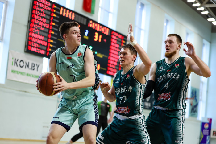 “МИНСК” (резерв) уступает “Борисфену”98