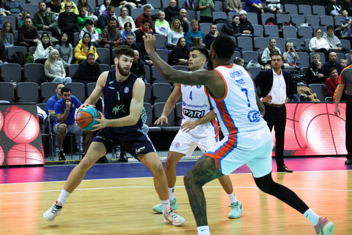 Первый матч второго этапа г