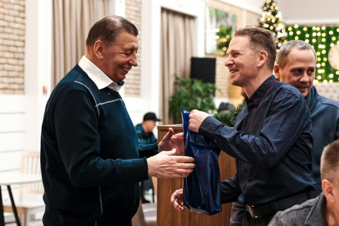 Поздравляем ветеранов баскетбола