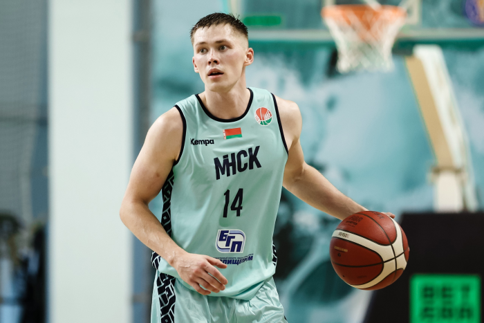 Мужская команда уступает в Могилёве