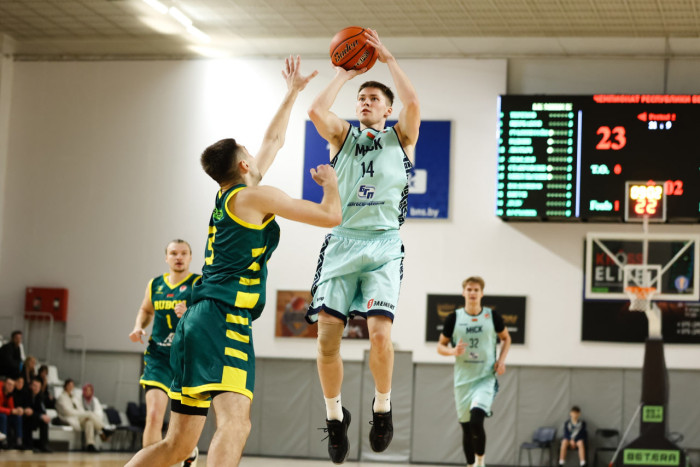 "МИНСК" побеждает "Рубон"