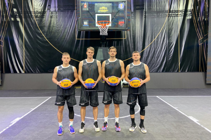 “Минск-Беларусь” – полуфиналисты Суперкубка ЕКЛ 3х3