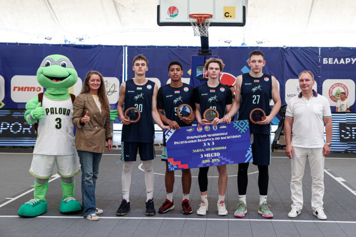 Игроки клуба в тройке призеров III этапа чемпионата по баскетболу 3х3