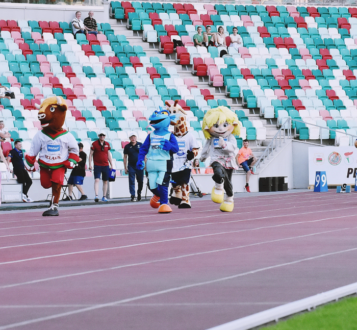 Забег маскотов