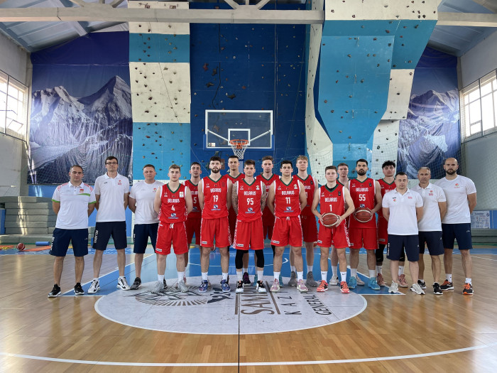 Сборная Беларуси провела первый товарищеский матч в Астане