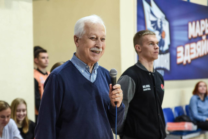 Поздравляем с днём рождения Александра Александровича Борисова!