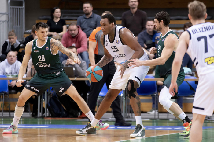 "Цмокi-Мiнск" неудачно провели в Польше матч Единой лиги ВТБ с "Зелена Гурой"